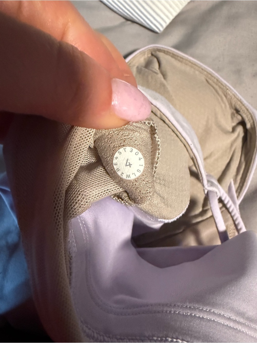Lululemon bra - Picture 4 of 5